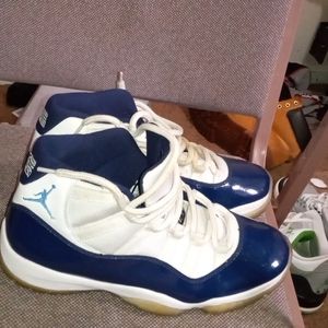 Jordan 11s